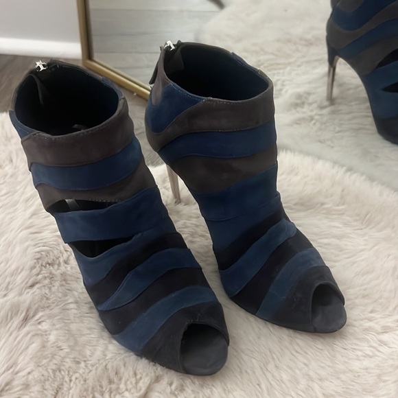 Sebastian Italian suede booties - Picture 5 of 12